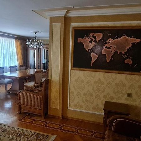 Gold Wall Apartment Baku Exteriér fotografie